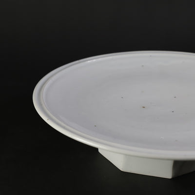 White porcelain bowl with chamfered base by Sakurei Okamoto