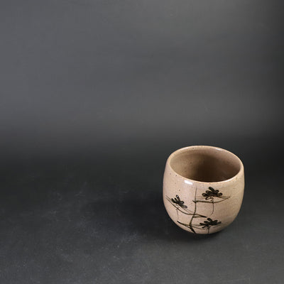 Nakazato Tarouemon Kiln Karatsu sake cup (large, picture Karatsu: pine)