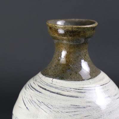 Shuichi Okamoto's Painted Karatsu Brushed Grass Pattern Tokkuri No.3