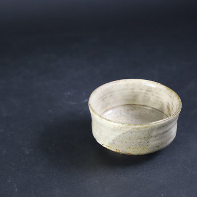秋田菫　作　無地刷毛目ぐい呑