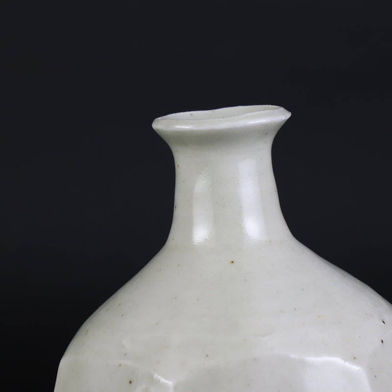 White porcelain chamfered sake bottle by Yoshihisa Ishii No.67