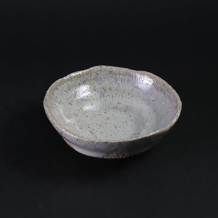 岡本作礼 作 斑唐津平ぐい呑（No.25） – ギャラリー一番館オンライン