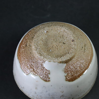 Madara Karatsu sake cup 1 made by the 14th generation Nakazato Tarouemon