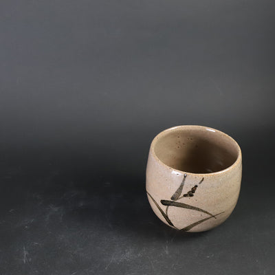 Nakazato Tarouemon Kiln Karatsu Choko (Large, Painted Karatsu: Pampas Grass)