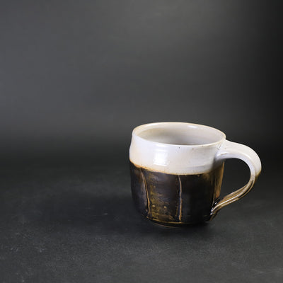 Yukiko Tsuchiya's work Hanging cup 1