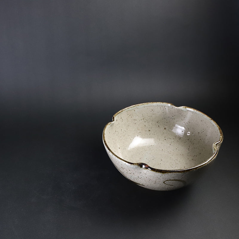Nakazato Tarouemon Kiln Painted Karatsu Bowl