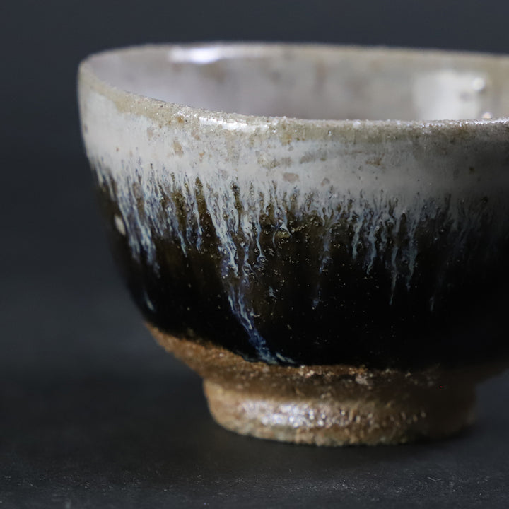 朝鮮唐津　ぐい呑　十三代中里太郎右衛門陶房 十四代中里太郎右衛門 作 朝鮮唐津ぐい呑 No.71 – ギャラリー一番館