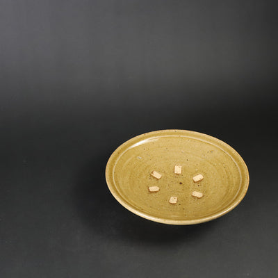 Yellow Karatsu plate by Nakazato Taki