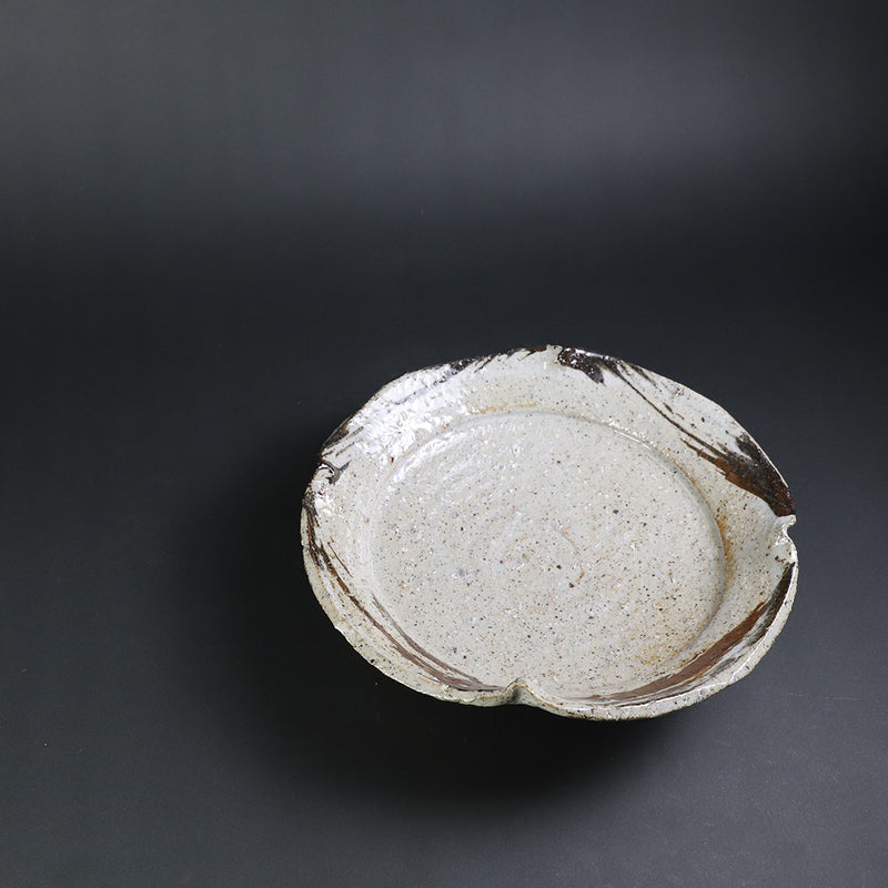 Painted Karatsu cut bowl by Kota Tanaka
