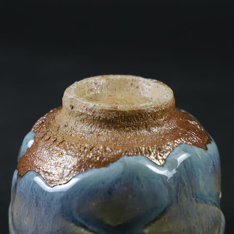 Ash-glazed four-sided carved sake cup by Shuichi Okamoto