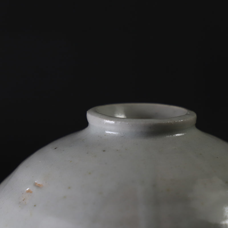 石井義久　作　唐津白磁花器　No.60