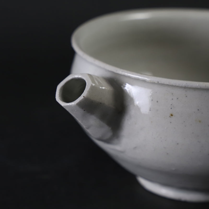 石井義久　作  白磁片口 No.56