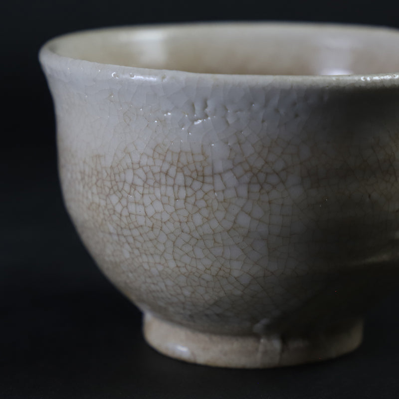Hard-handled sake cup by Shintaro Uchimura