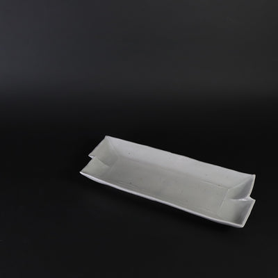 Set of white porcelain rectangular plates by Maruta Souichi Gallery