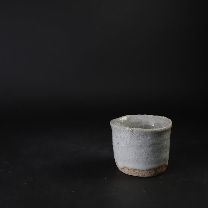 丸田宗彦　斑唐津彫　ぐい呑　唐津焼 丸田 宗彦 斑唐津ぐい呑 (1BEV ) | ギャラリーラボ