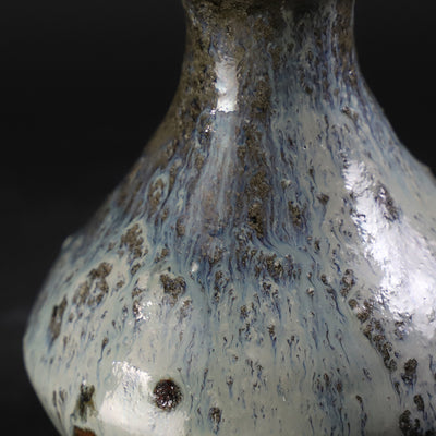 Madara Karatsu Sake Bottle No.29 by Munehiko Maruta