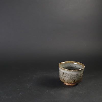 Madara Karatsu sake cup by Taki Nakazato