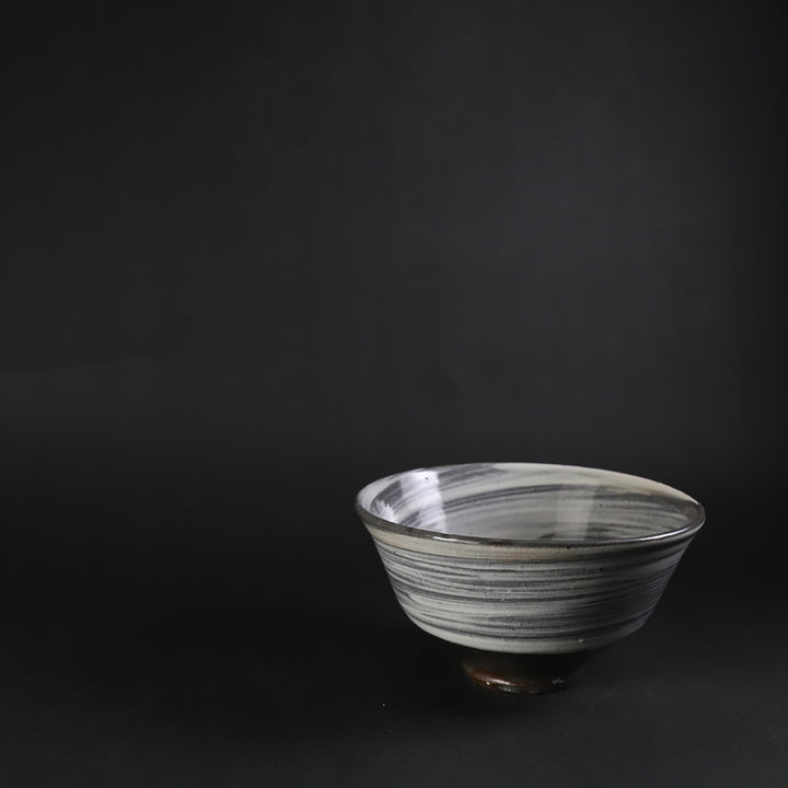 Ｔ２５３　茶碗　『唐津刷毛目茶碗』『中里隆』　共箱　抹茶碗　茶道具 T253 茶碗 『唐津刷毛目茶碗』『中里隆』 共箱 抹茶碗