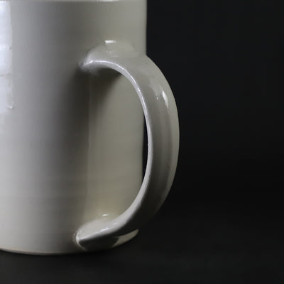 中里花子　作　ピッチャー