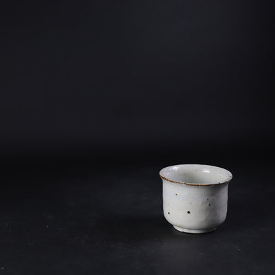 武末日臣　作　粉引杯　No.135