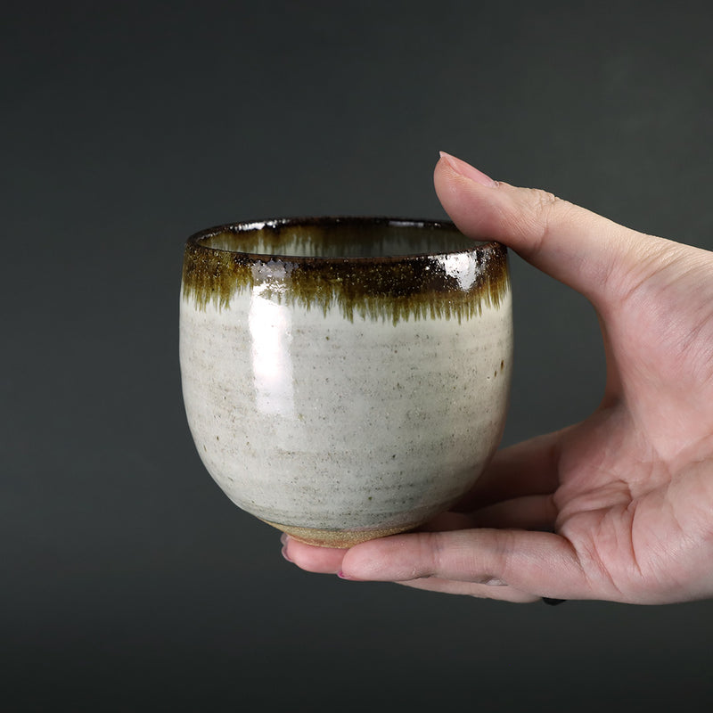 Nakazato Tarouemon Kiln Karatsu Sake Cup (Large, Spotted Whale)