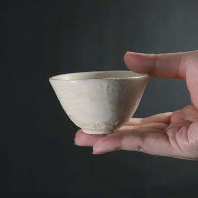 石井義久　作　唐津白磁盃　No.12