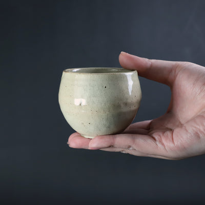 中里健太　作　粉引ぐい呑