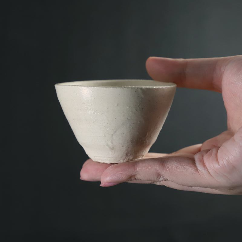 石井義久　作　唐津白磁盃　No.13