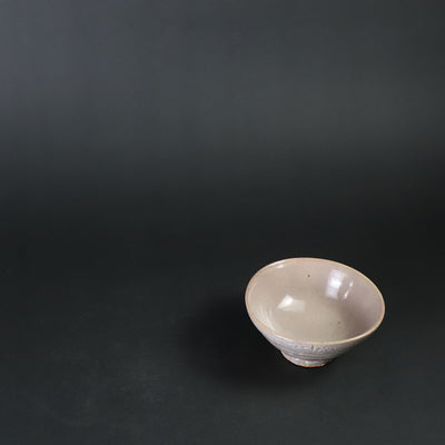Karatsu sake cup by Kenta Nakazato