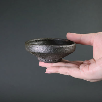 Black Karatsu sake cup by Kota Tanaka