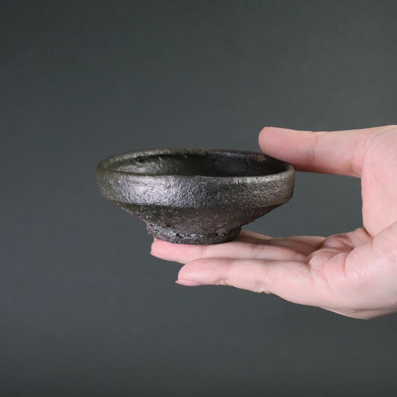 Black Karatsu sake cup by Kota Tanaka