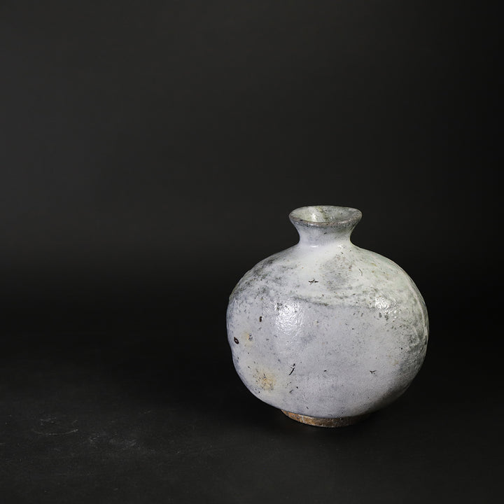 丸田宗彦 作 粉引唐津扁壷徳利 – ギャラリー一番館オンラインショップ