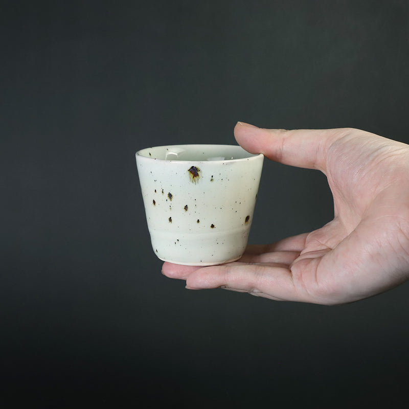 Blue and white glazed soba cup by Nakazato Taiki