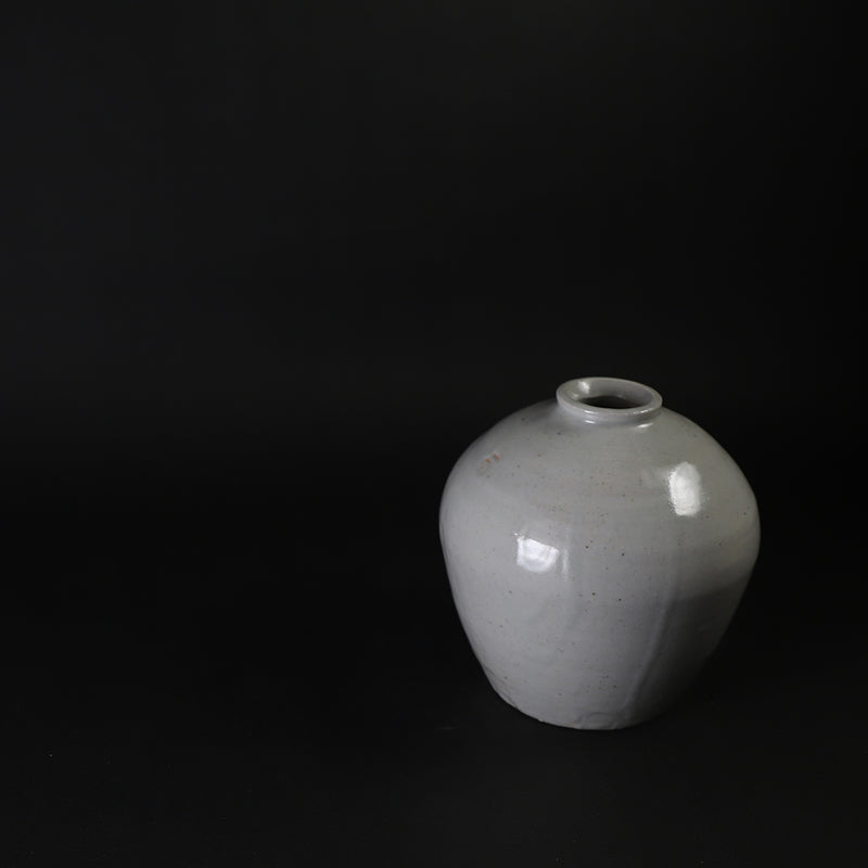 石井義久　作　唐津白磁花器　No.60