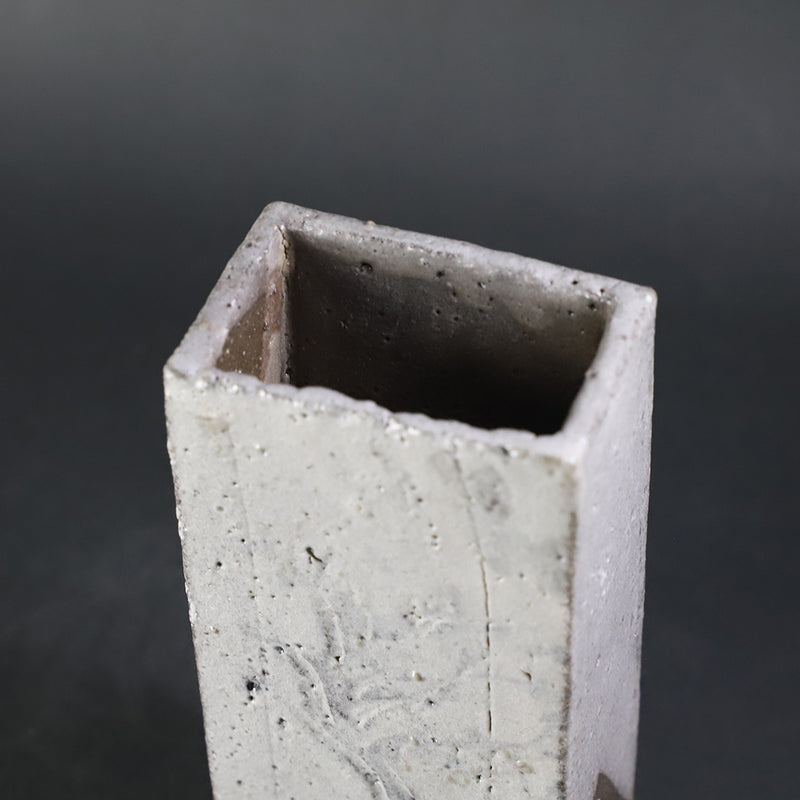 梶原靖元　作　角花入　No.61