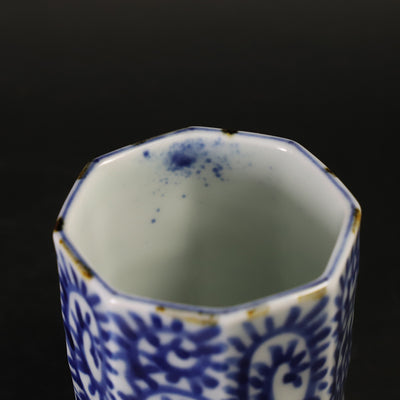 Fukusen Kiln Octopus Arabesque Beveled Teacup (Small)