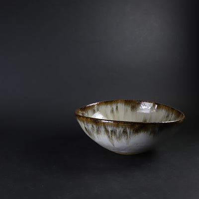 Nakazato Tarouemon Kiln KARATSU Bowl (Spotted Whale)