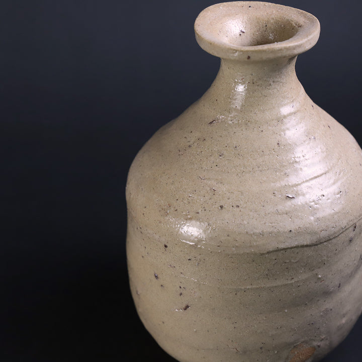 丸田宗彦 作 奥高麗徳利 – ギャラリー一番館オンラインショップ