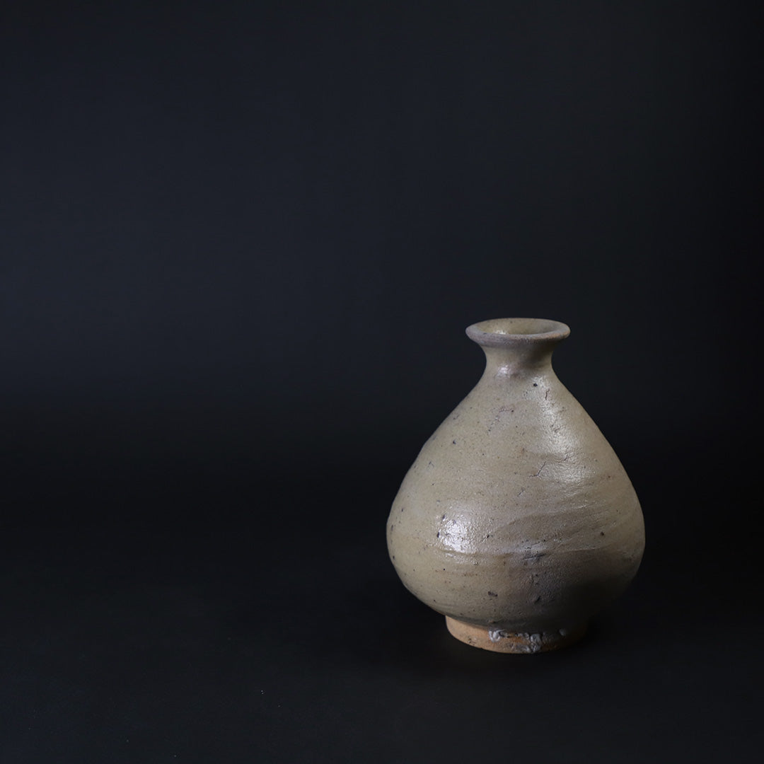 丸田宗彦 作 奥高麗徳利 – ギャラリー一番館オンラインショップ