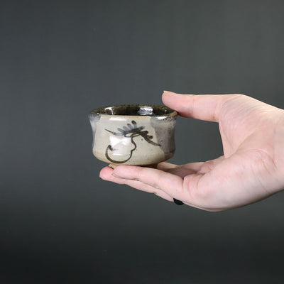 Nakazato Taroemon Kiln Oribe Karatsu Sake Cup (Nebiki Pine)