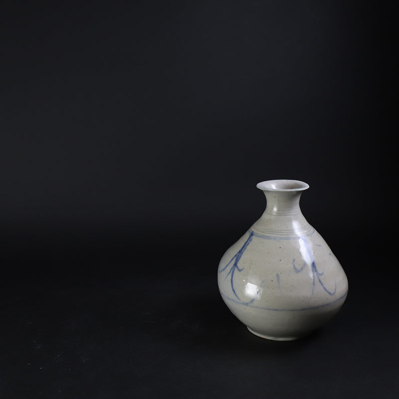 Blue and white sake bottle No.17 by Maruta Soichi Gallery