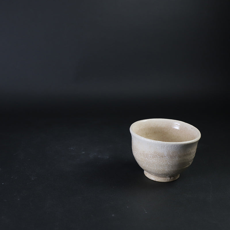 Hard-handled sake cup by Shintaro Uchimura