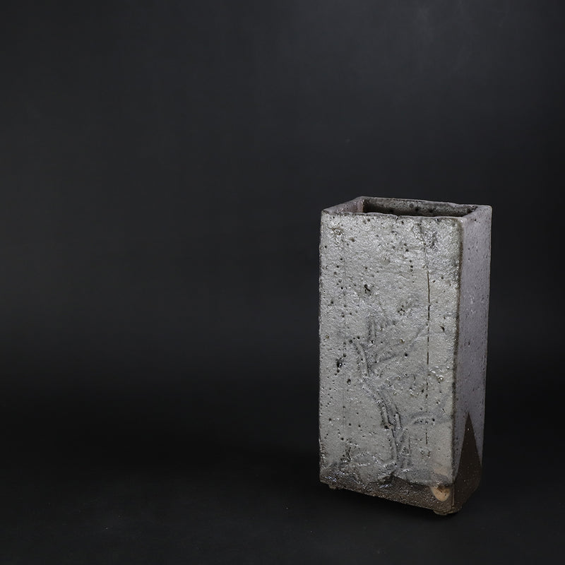 梶原靖元　作　角花入　No.61