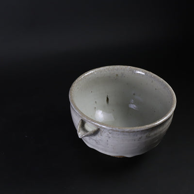 Madara Karatsu Katakuchi by the 14th generation Nakazato Tarouemon