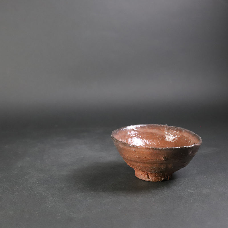 Karatsu Sake Bar No.8 by Yu Maruta