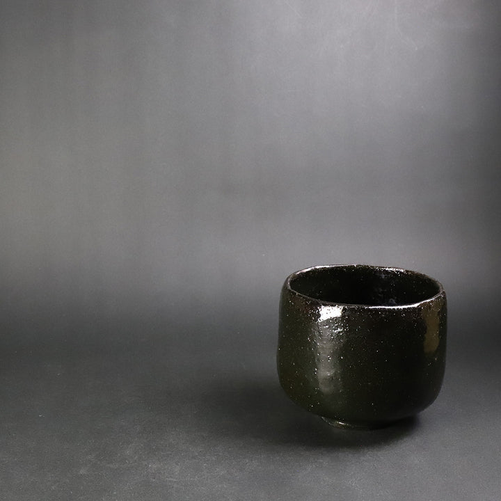 矢野直人 作 黒釉茶碗 No.1 – ギャラリー一番館オンラインショップ