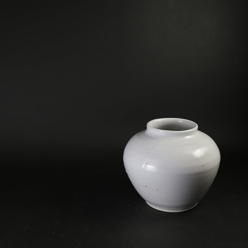 土屋由起子　作　唐津白磁壷