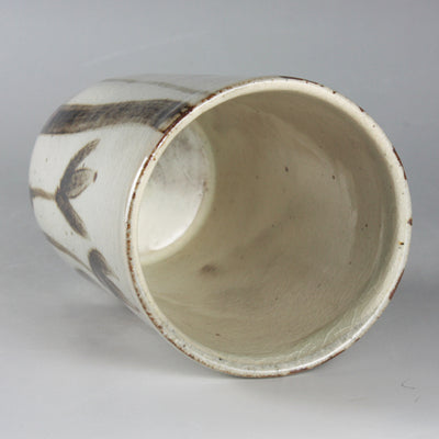 Taroemon Nakazato kiln, painting cup (bamboo grass)