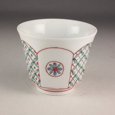 Kakiemon kiln nishikiji design sake cup