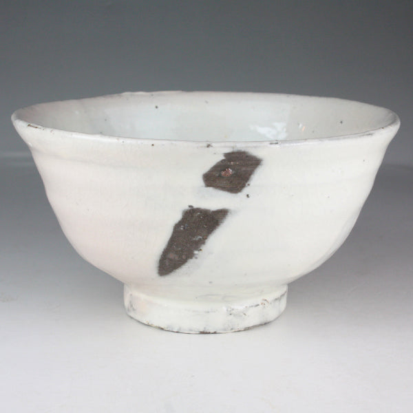 Kobiki tea bowl by Tetsuo Ogawa